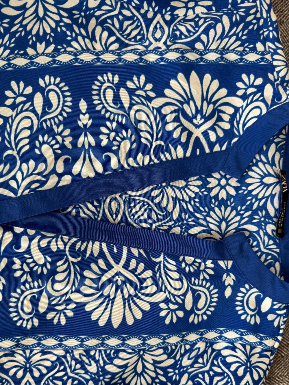 ZARA, BEAUTIFUL FRENCH BLUE AND WHITE PATTERNED DRESS WITH LONG SLEEVES